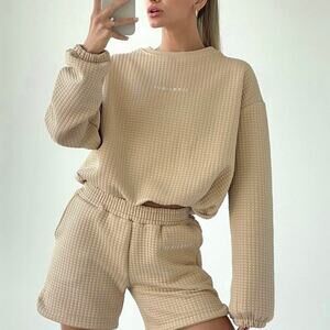 Jubilee Apparel Beige Quilted Crew Neck Sweatshirt Size S